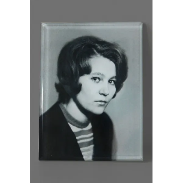 Фотомедальон на стекле (25х30)