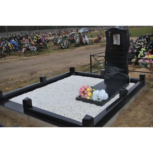Благоустройство на кладбище могилы щебнем
